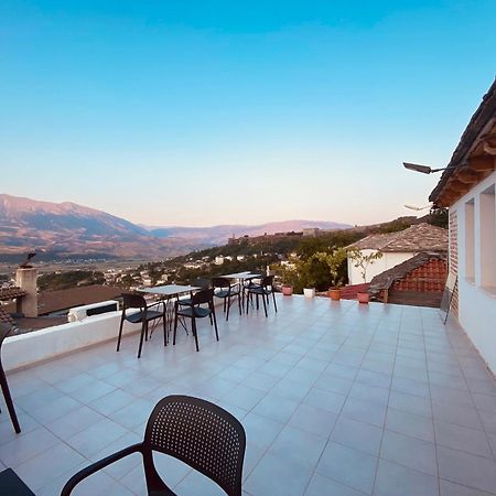 Vila Eri จีโรคาสเตอร์ ภายนอก รูปภาพ