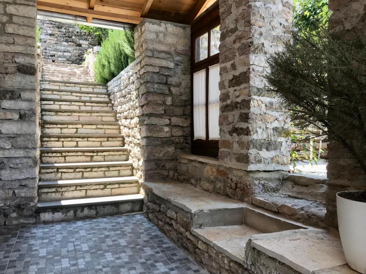 Vila Eri จีโรคาสเตอร์ ภายนอก รูปภาพ