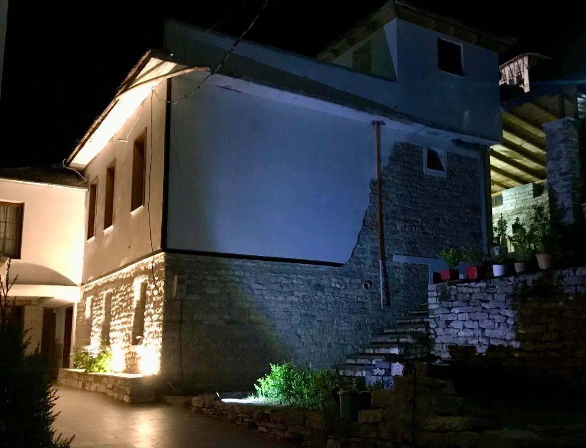 Vila Eri จีโรคาสเตอร์ ภายนอก รูปภาพ
