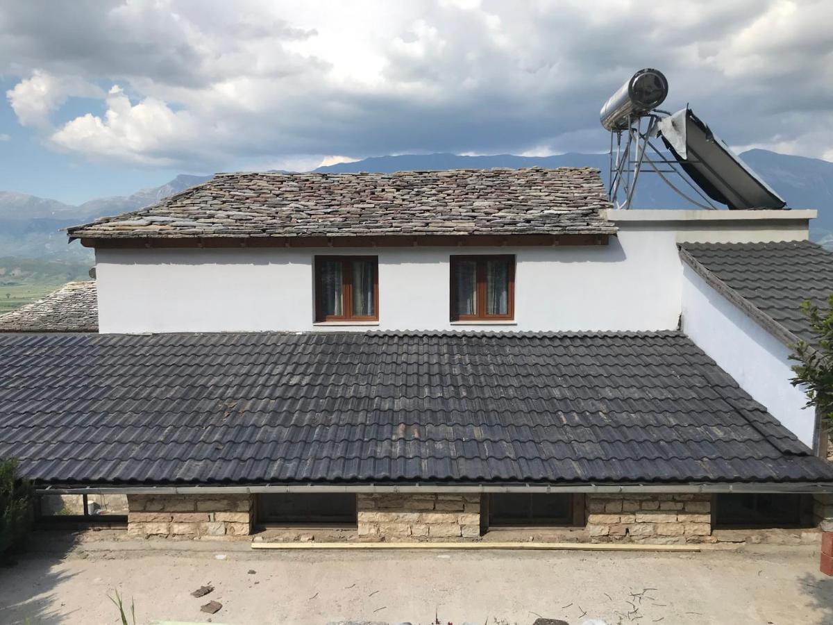 Vila Eri จีโรคาสเตอร์ ภายนอก รูปภาพ