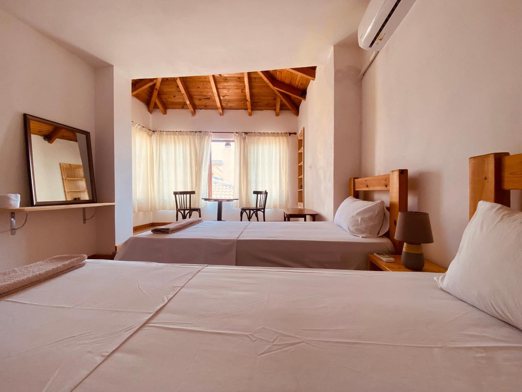 Vila Eri จีโรคาสเตอร์ ภายนอก รูปภาพ