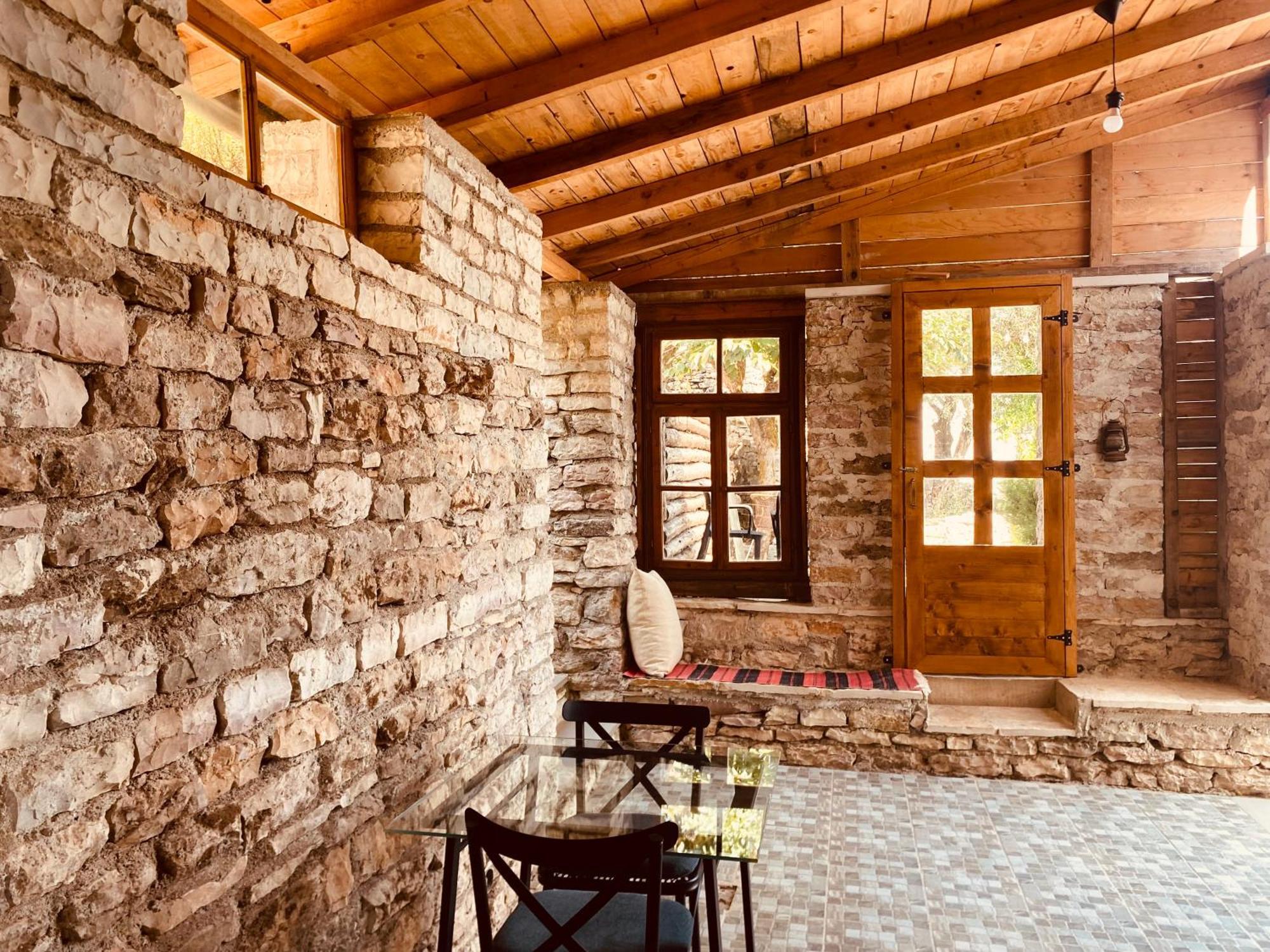 Vila Eri จีโรคาสเตอร์ ภายนอก รูปภาพ