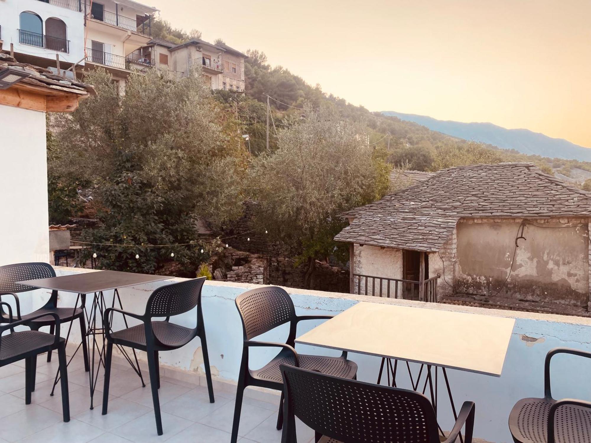 Vila Eri จีโรคาสเตอร์ ภายนอก รูปภาพ